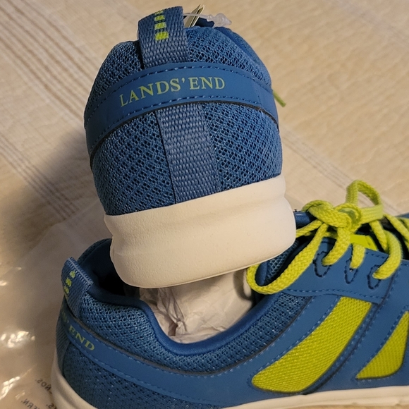 NWT YOUTH LANDS'END SNEAKERS 4 - Picture 6 of 11